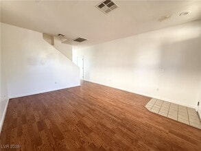 Building Photo - 4834 Villa Pescara St