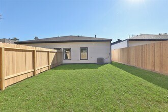 Building Photo - 8133 Cabot St