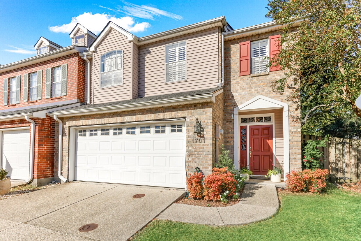 1701 Colapissa St, Metairie, LA 70001 Townhome Rentals in Metairie LA
