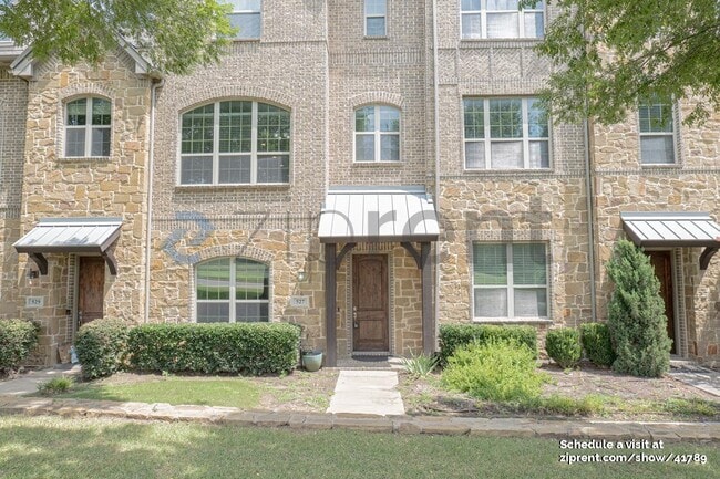 Building Photo - 527 W Royal Ln