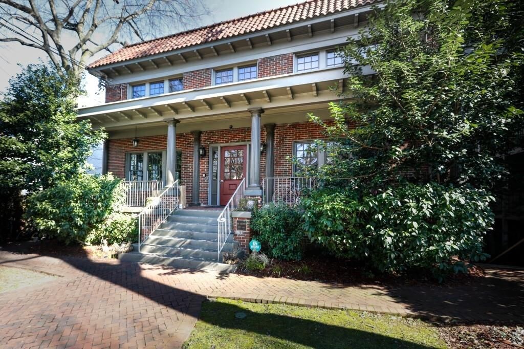 Foto principal - 691 Penn Ave NE