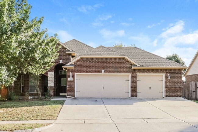 Building Photo - 1428 Park Crest Dr