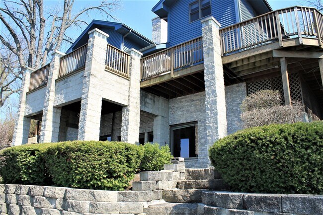 Foto del edificio - 42518 Linden Ln
