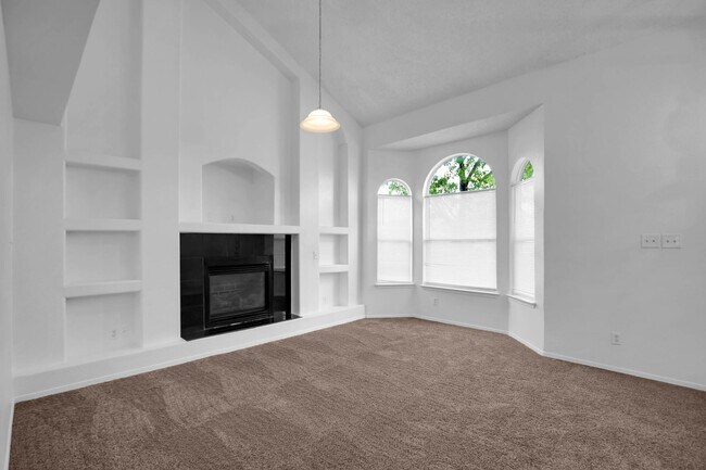 Foto del edificio - Cozy 3 bedroom 2 bath home in East El Paso! Special- No admin fee!