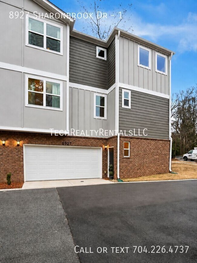 Building Photo - 8927 Sharonbrook Dr