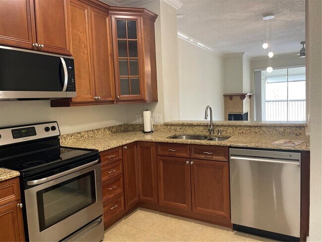 Foto del edificio - 443 Hamptoncrest Cir