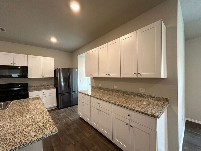 Foto del edificio - 6025 Montrelia Dr