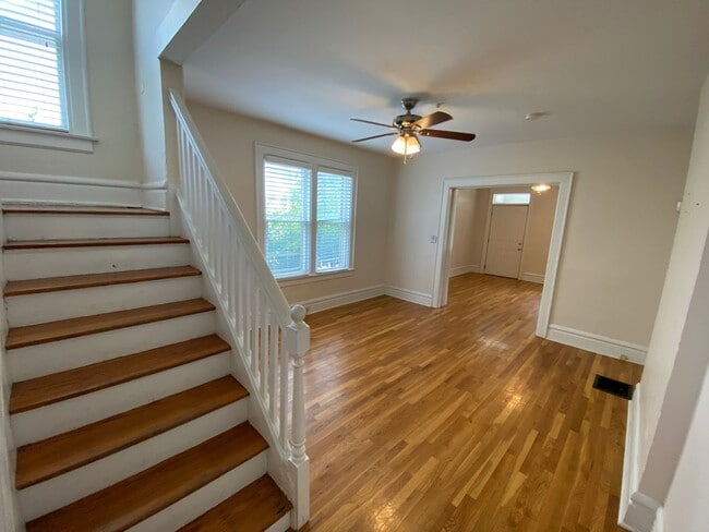 Building Photo - 88-90-90 E 4th Ave