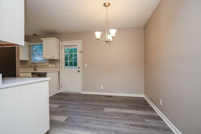 Foto del edificio - 3324 Hamilton Church Rd