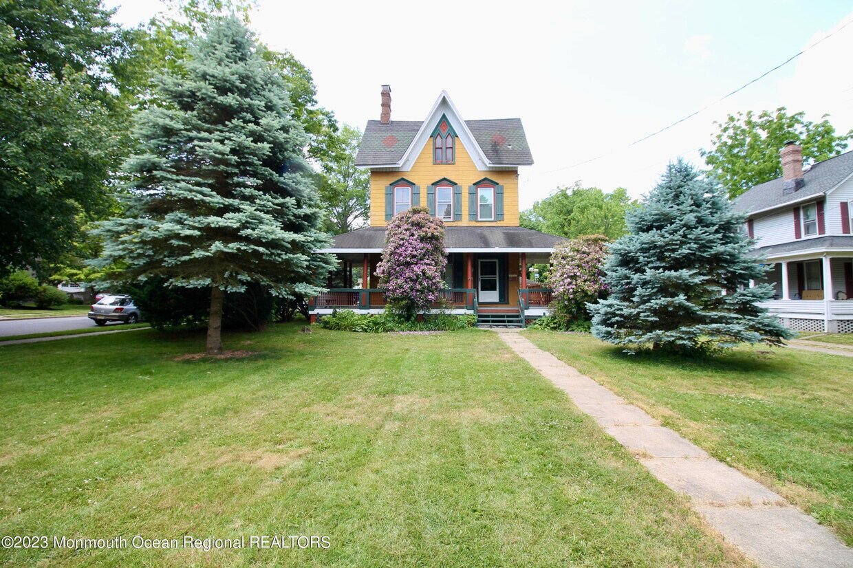 58 Manalapan Ave, Freehold, NJ 07728 Townhome Rentals in Freehold NJ