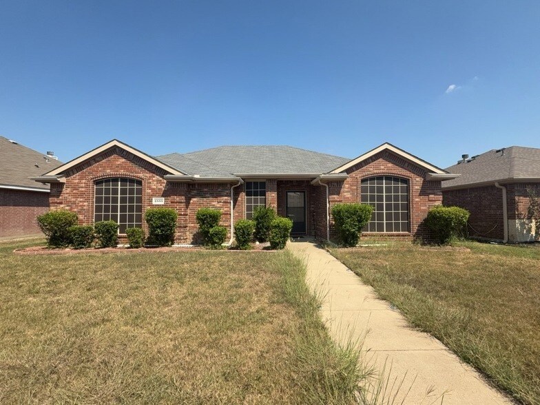 Photo - 2333 Cedarwood Dr Unit