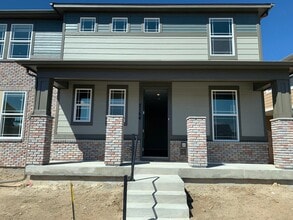 Building Photo - 7164 Bedlam Dr