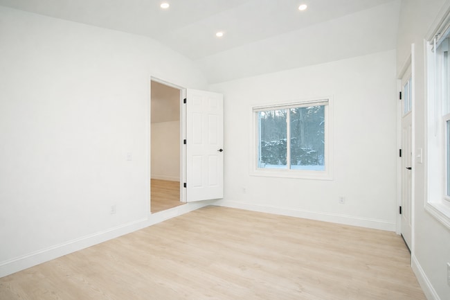 Foto del edificio - 2403 Westfield St