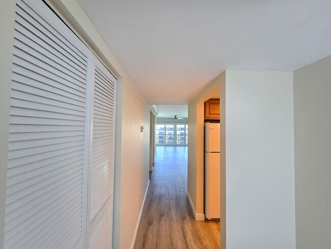 Foto del edificio - Penthouse in the Racquet Club annual rental!