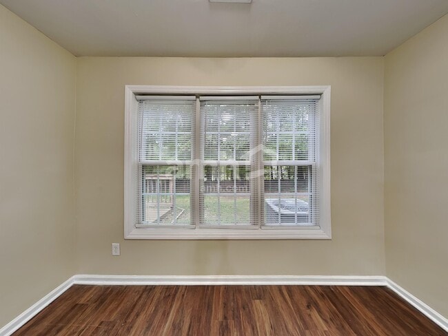 Building Photo - 815 Turmeric Ln