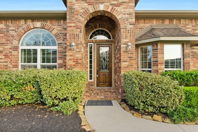 Foto del edificio - Stunning 4-bed, 4-bath Home in Auburn Lakes community!