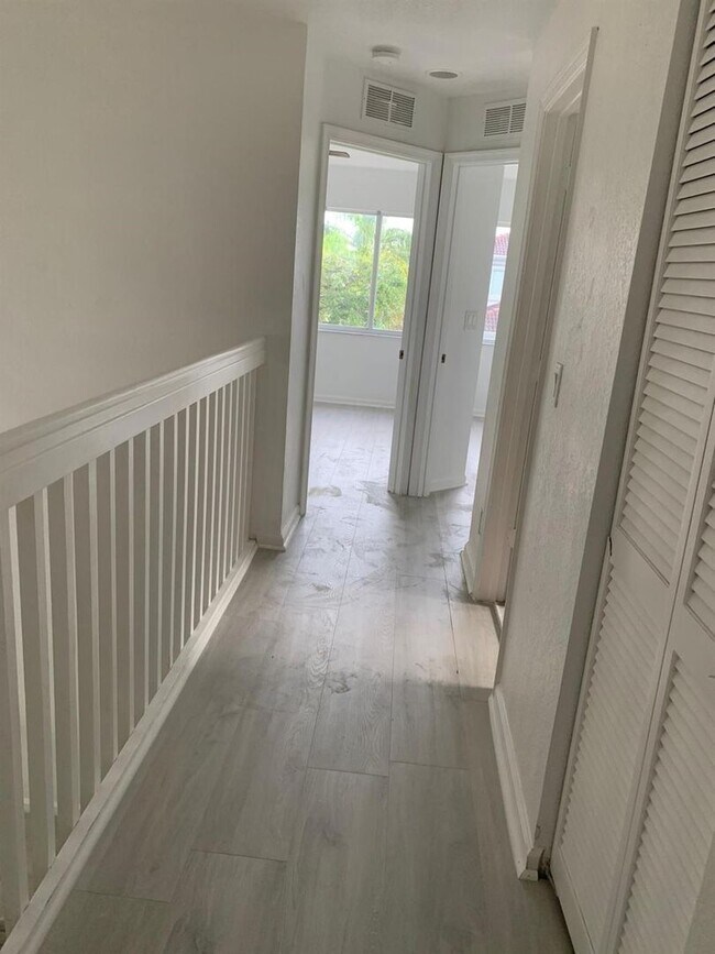 Building Photo - 1101 Center Stone Ln