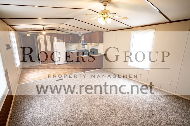 Foto del edificio - 112 Enchanted Dr