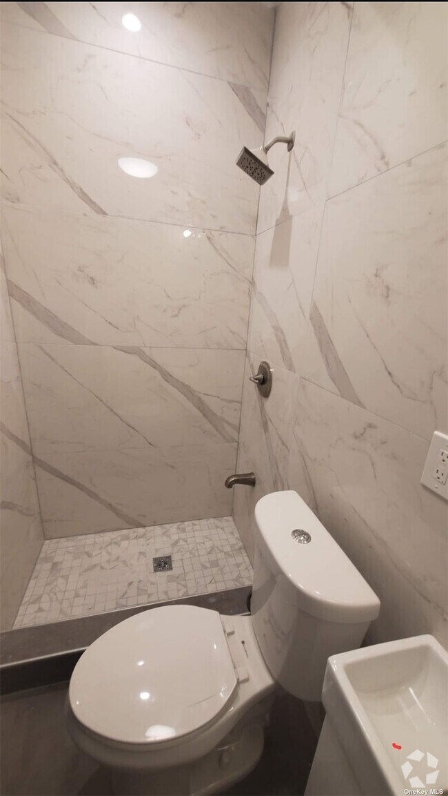 Hunts Point Apartments for Rent with Parking Bronx, NY 3 Rentals