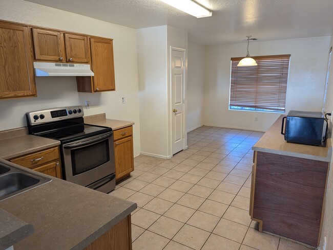 Foto del edificio - 3214 S 104th Ln