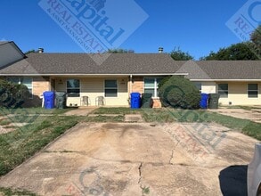 Building Photo - 1312 Glen Oaks Ct