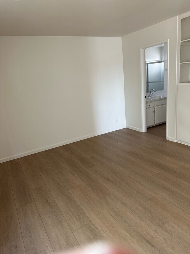 Foto del edificio - 836 Manhattan Ave