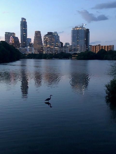 Foto del edificio - 500 E Riverside Dr