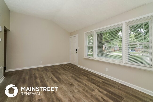 Building Photo - 9211 Aristides Dr