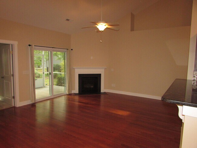 Building Photo - 3 bedroom, 2 bathroom house in Bolivia, NC