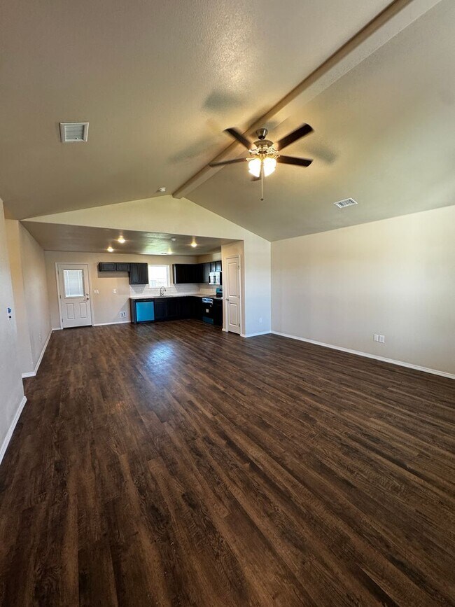 Foto del edificio - New construction!!! Beacon Pointe 3/2/2