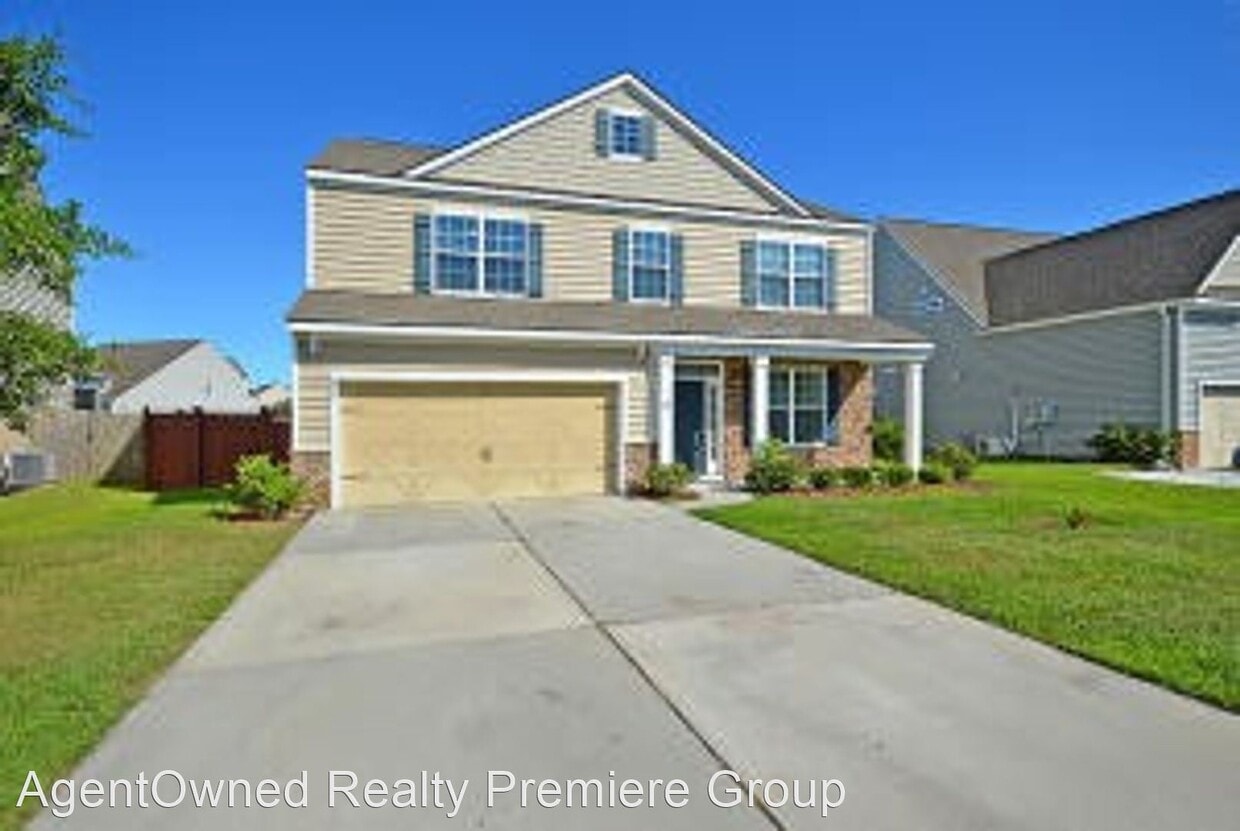 5 br, 3.5 bath House 577 Rosings Drive House for Rent in