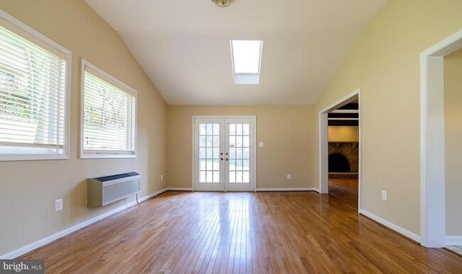 Building Photo - 3909 Bentwood Ct