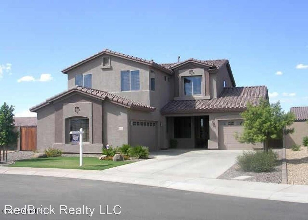 Primary Photo - 4 br, 3 bath House - 2524 E Chester Dr