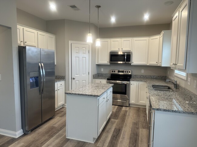 Building Photo - 100 Cammy Ct