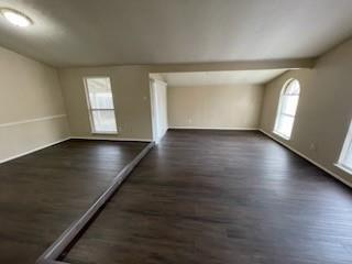 Foto del edificio - 821 Stone Trail Dr