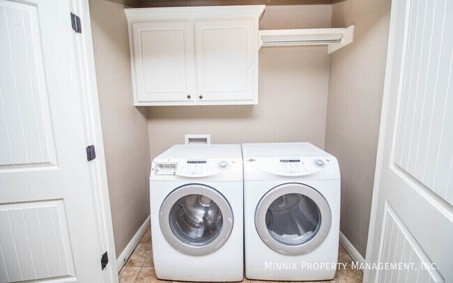 Foto del edificio - 4303 43rd St