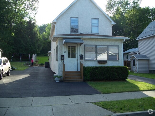 Building Photo - 23 Robble Ave