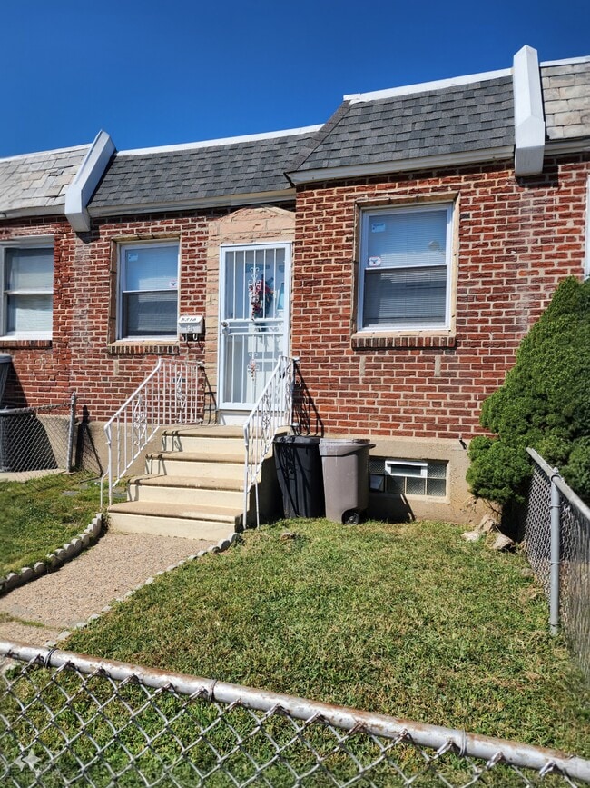 Building Photo - 5316 Glenloch St