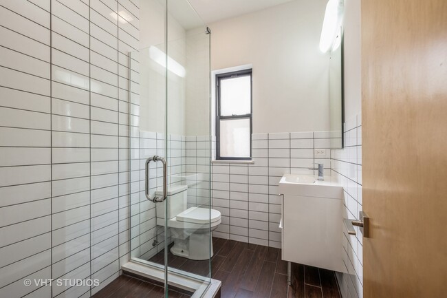 Building Photo - 4913 S Calumet Ave