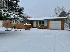 Building Photo - 66 Nine Pines Rd