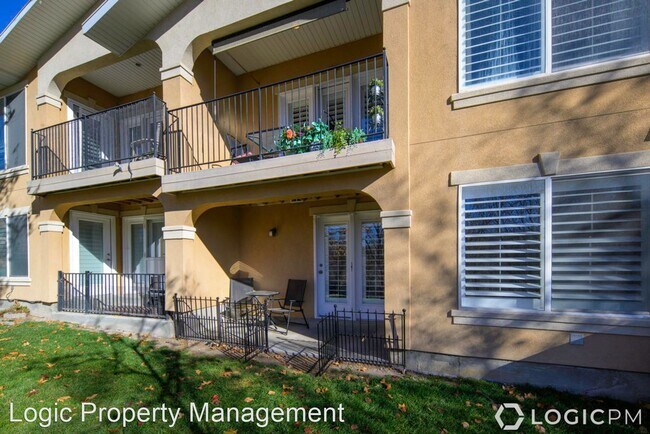 Building Photo - 3 br, 2.5 bath House - 9662 Villa Springs Cv