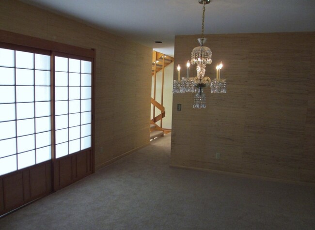 Building Photo - *$500 off first full month!* Unique Mt Par...