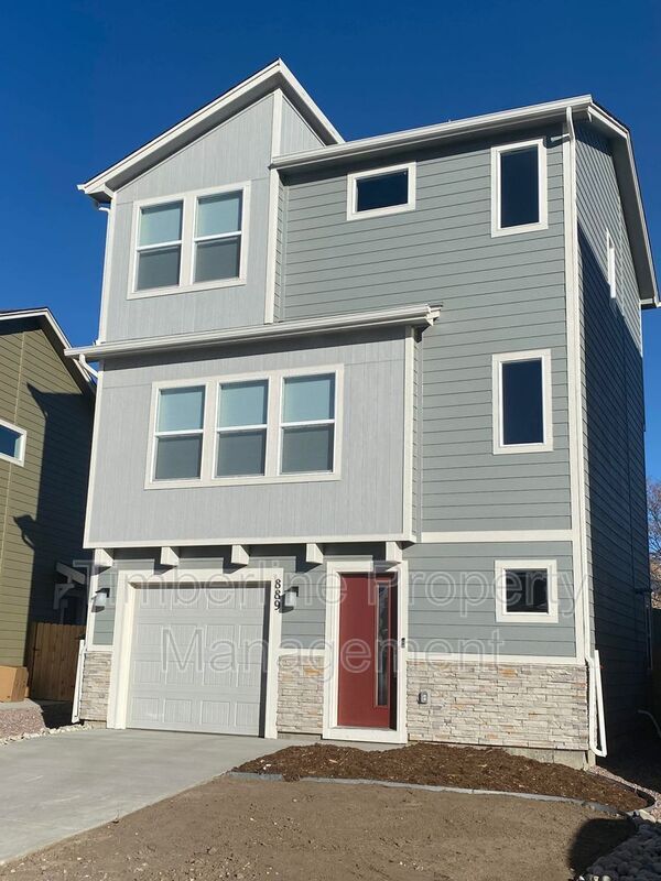 Building Photo - 889 Grissom Dr.