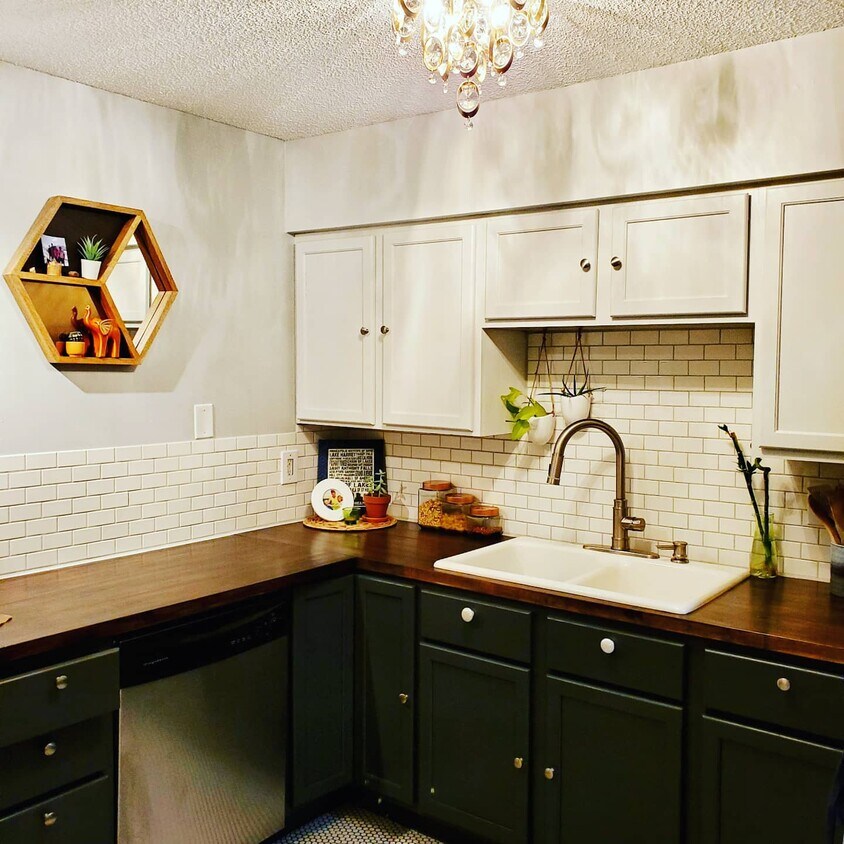 Foto principal - 2639 Colfax Ave S