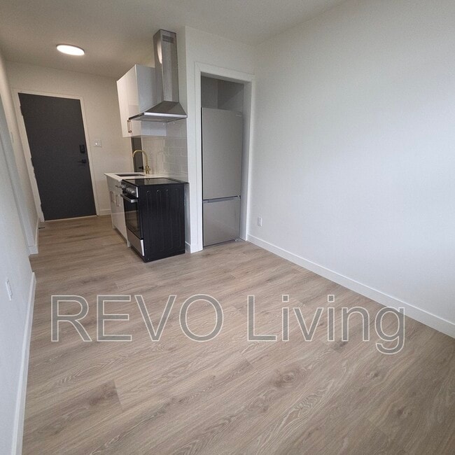 Building Photo - 62 Triller Ave