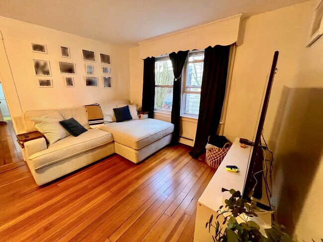 Foto del edificio - 78 Pleasant St