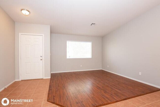Building Photo - 5214 Ferrell St, North Las Vegas, NV 89031