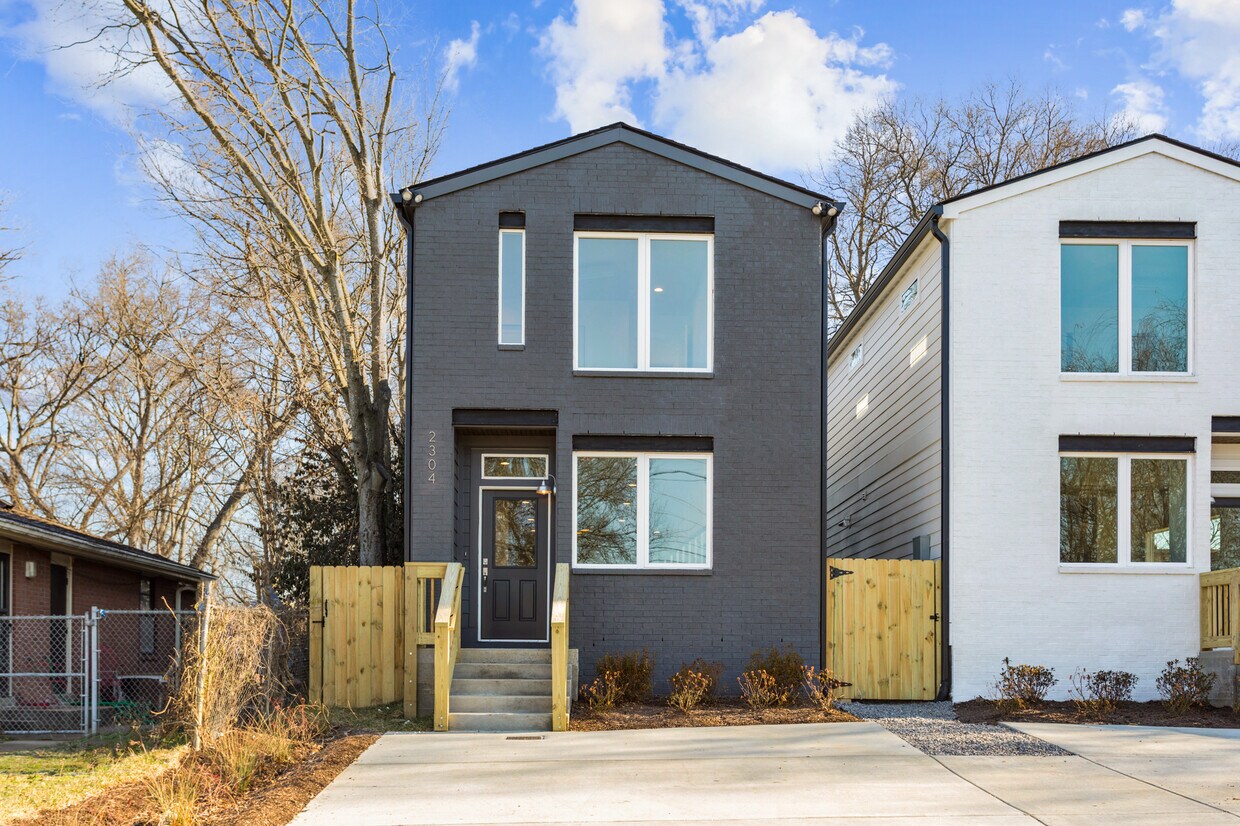 Primary Photo - 2304 14th Ave N
