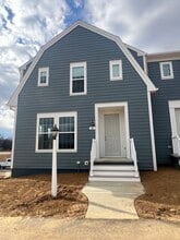Building Photo - 20 Old Barn Wy