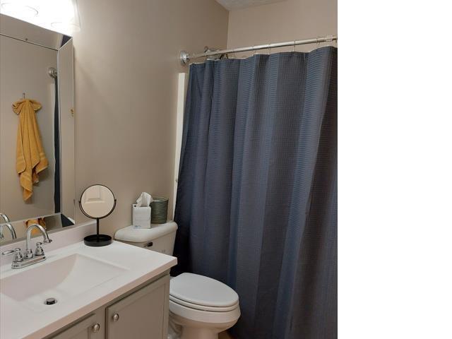 Foto del edificio - 697 Matthew St